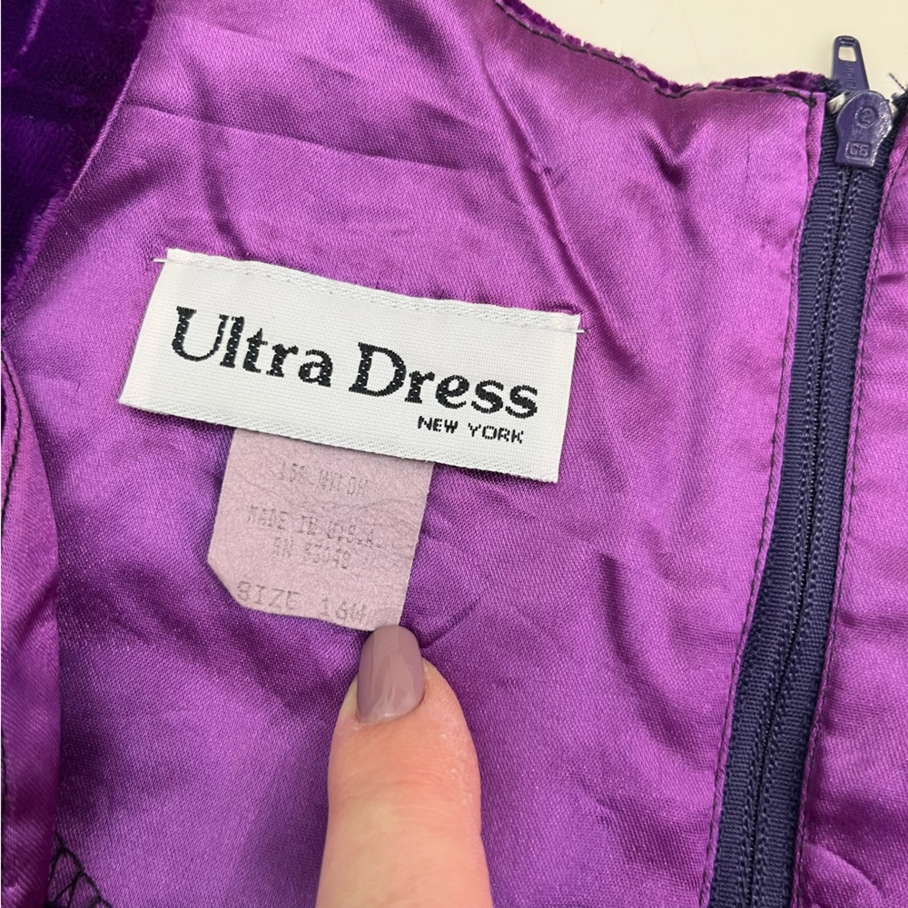 VINTAGE Purple Crushed Velvet Velour Scallop Women's PLUS Formal Holiday Dress - Picture 11 of 11